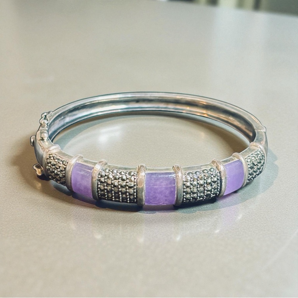 Stunning Purple Jade and Marcasite bracelet